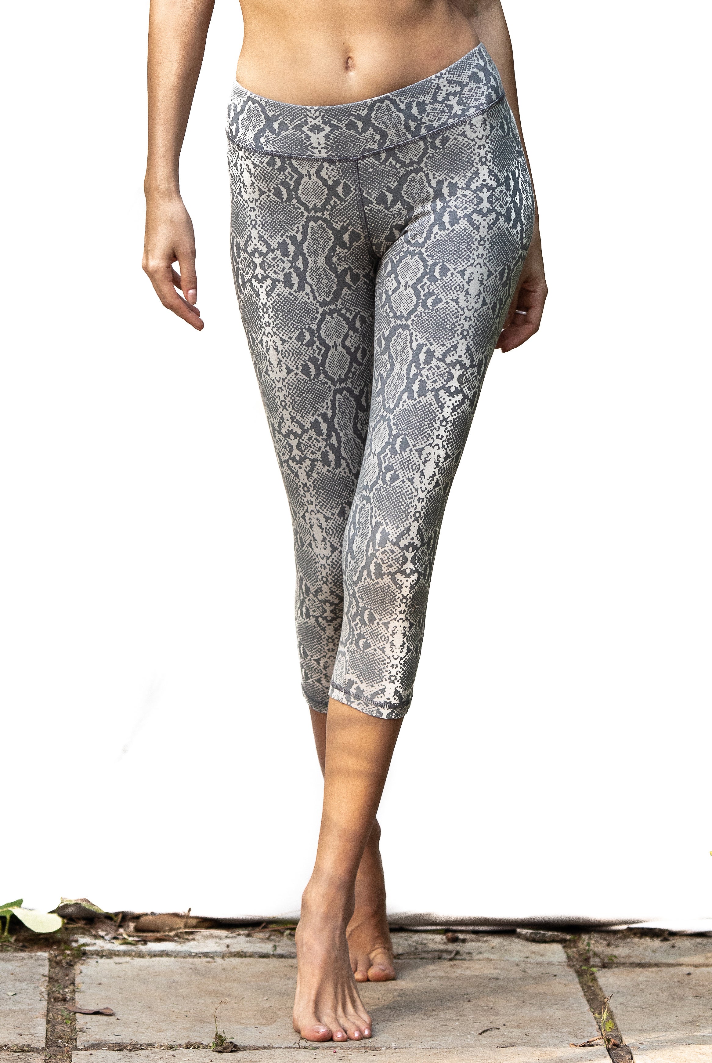 Capri Tights - Snake Grey - FUNKY SIMPLICITY