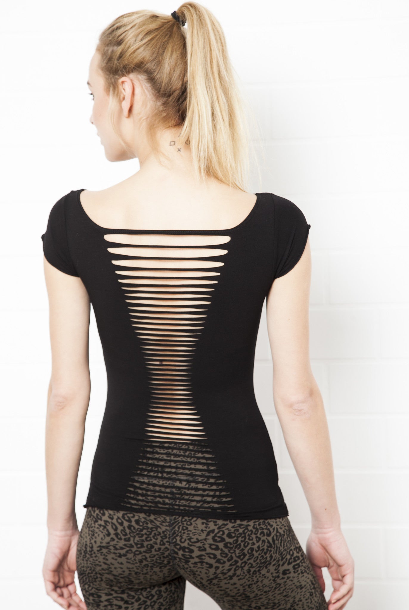 Cut Back Black Top - FUNKY SIMPLICITY