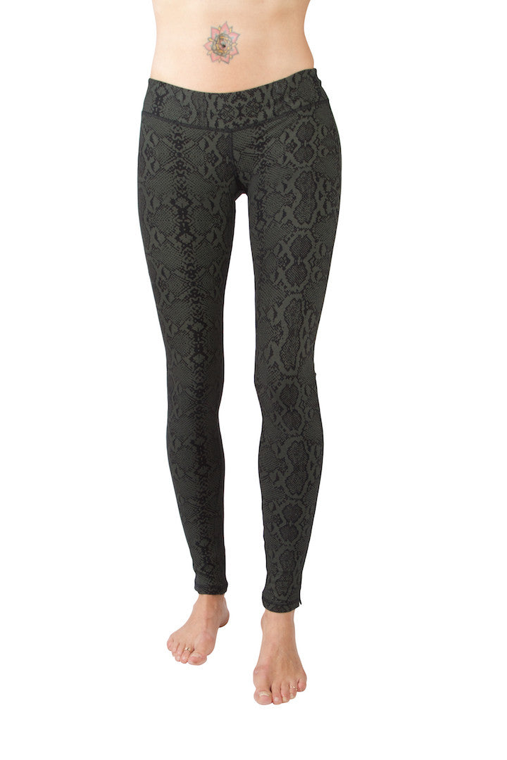 Fair Trade Black Crocodile Print Leggings / Yoga Pants – FUNKY