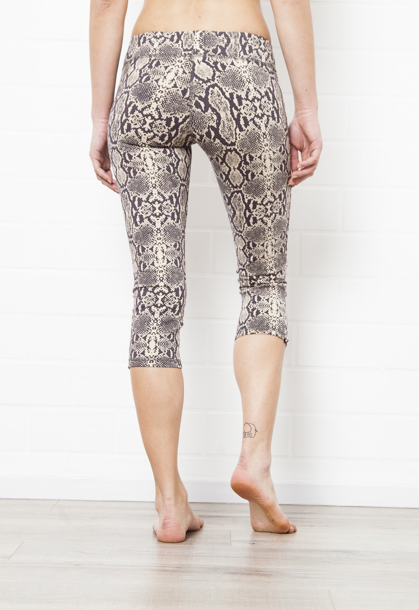 Capri Tights - Snake Cream Brown - FUNKY SIMPLICITY