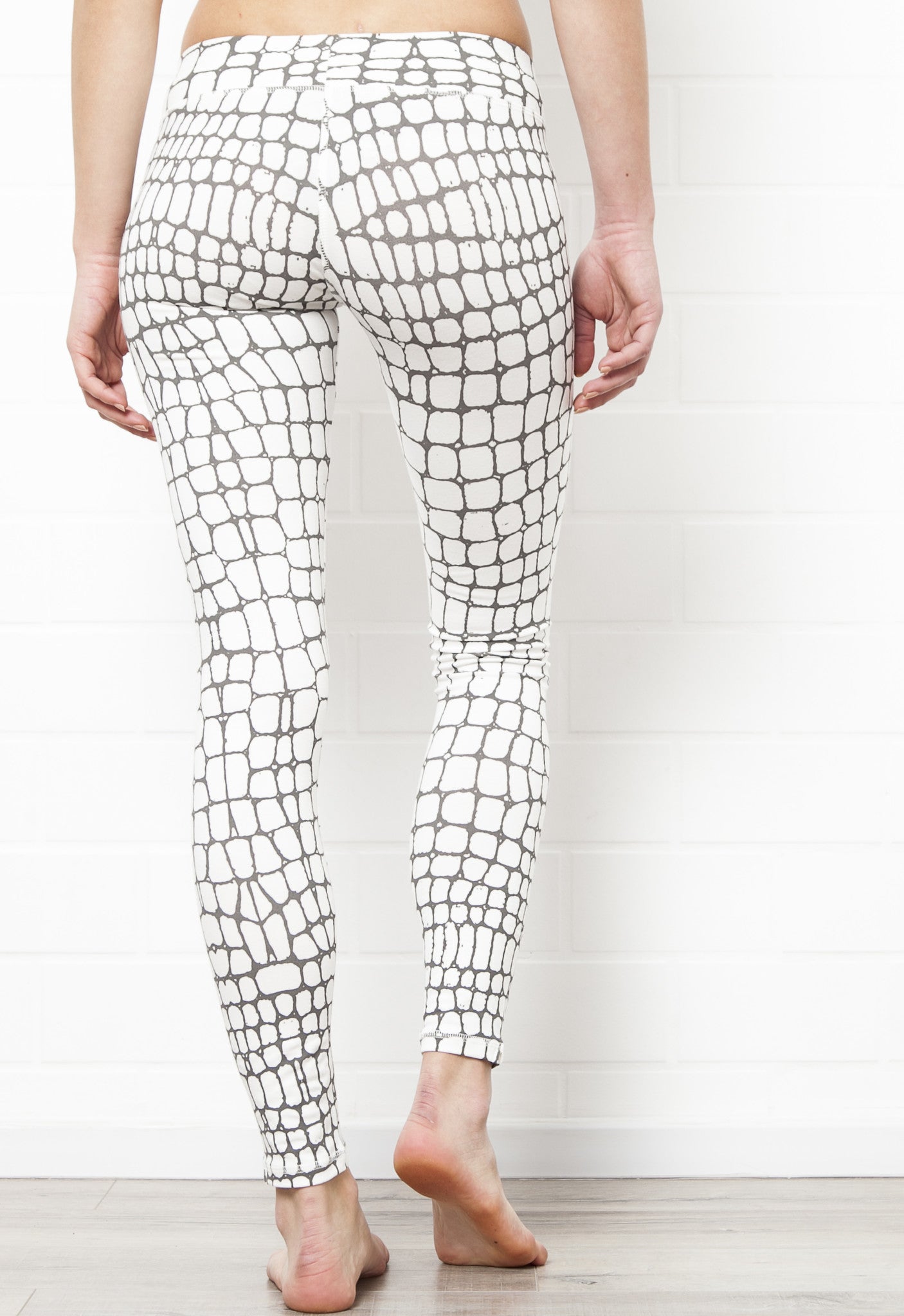 Crocodile-patterned leggings - White/Snakeskin-patterned - Ladies