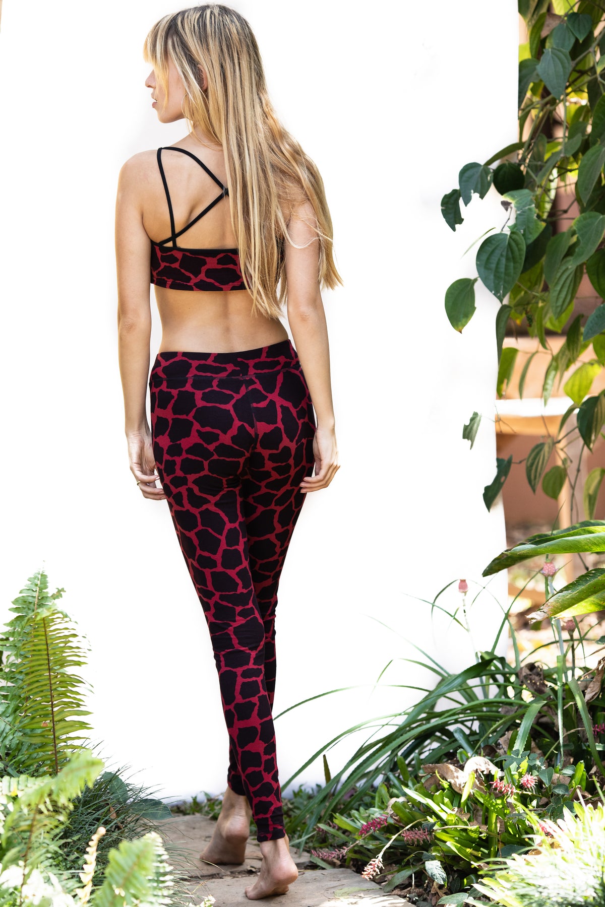 Leggings Red Black Giraffe - FUNKY SIMPLICITY