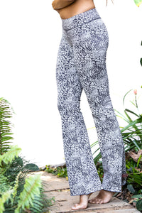 Flared Leggings - Charcoal discharge Leopard - FUNKY SIMPLICITY